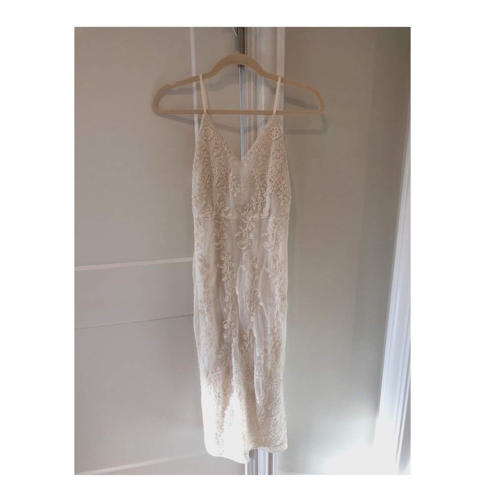 Alice + Olivia Embroidered Midi Dress